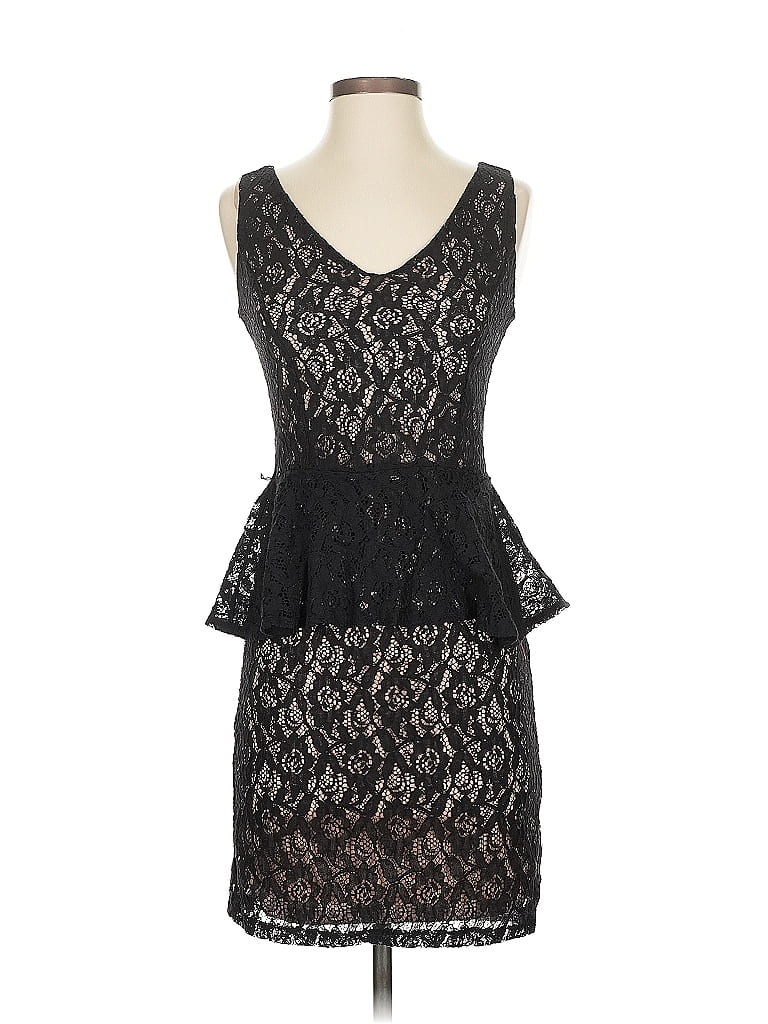 Click to view more detailed imagery on our partner's website Pre-owned Inc International Concepts Cocktail Dress In Black
