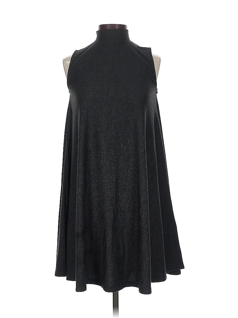 Click to view more detailed imagery on our partner's website Pre-owned Artisan Ny Casual Dress In Black