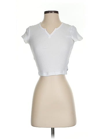 TNA Sleeveless T-Shirt (view 1)