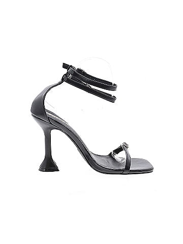 Miss Lola Heels (view 1)