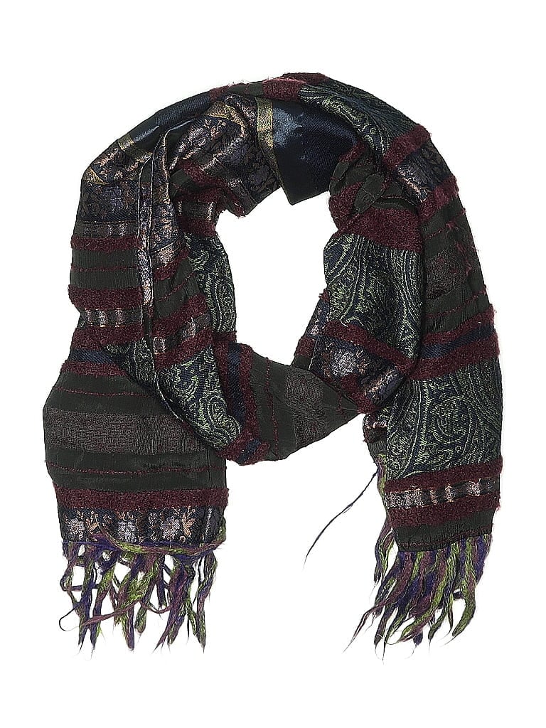 Click to view more detailed imagery on our partner's website Pre-owned Unbranded Scarf In Burgundy