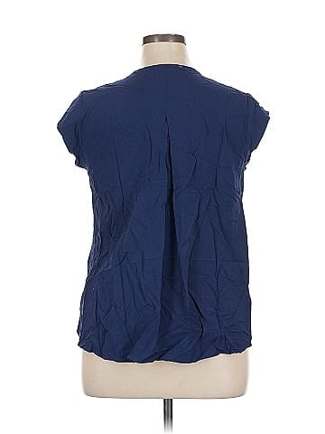 DR2 Sleeveless Blouse (view 2)
