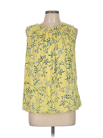 Liz Claiborne Career Sleeveless Blouse (view 1)