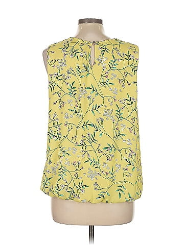 Liz Claiborne Career Sleeveless Blouse (view 2)