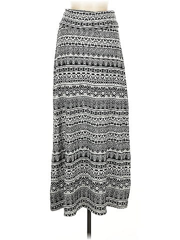 No Boundaries Casual Skirt (view 1)