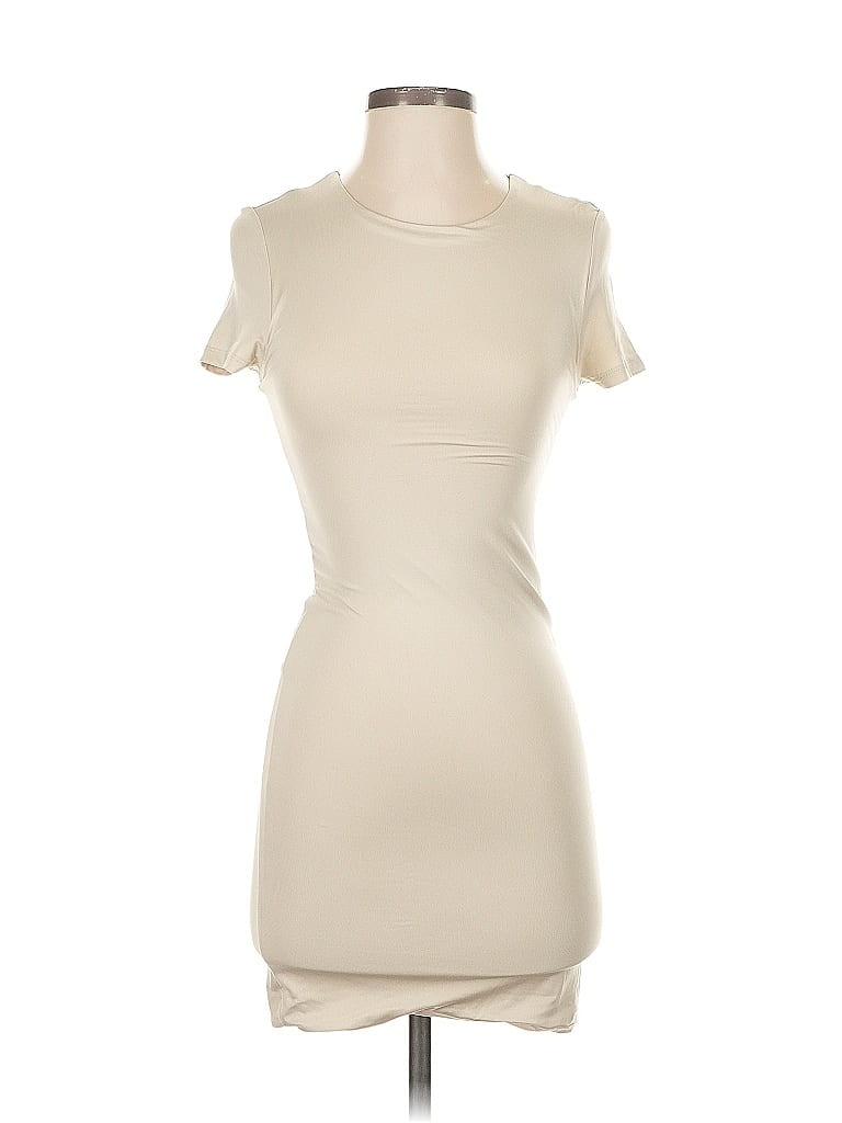 Click to view more detailed imagery on our partner's website Pre-owned Forever 21 Casual Dress In White