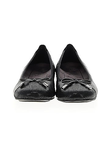Vionic Flats (view 2)