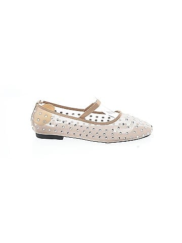 Unbranded Flats (view 1)