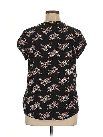 Sonoma Goods for Life Short Sleeve Blouse (view 2)