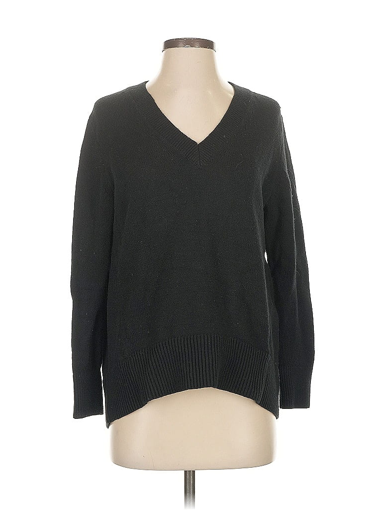 Click to view more detailed imagery on our partner's website Pre-owned Banana Republic Pullover Sweater In Black