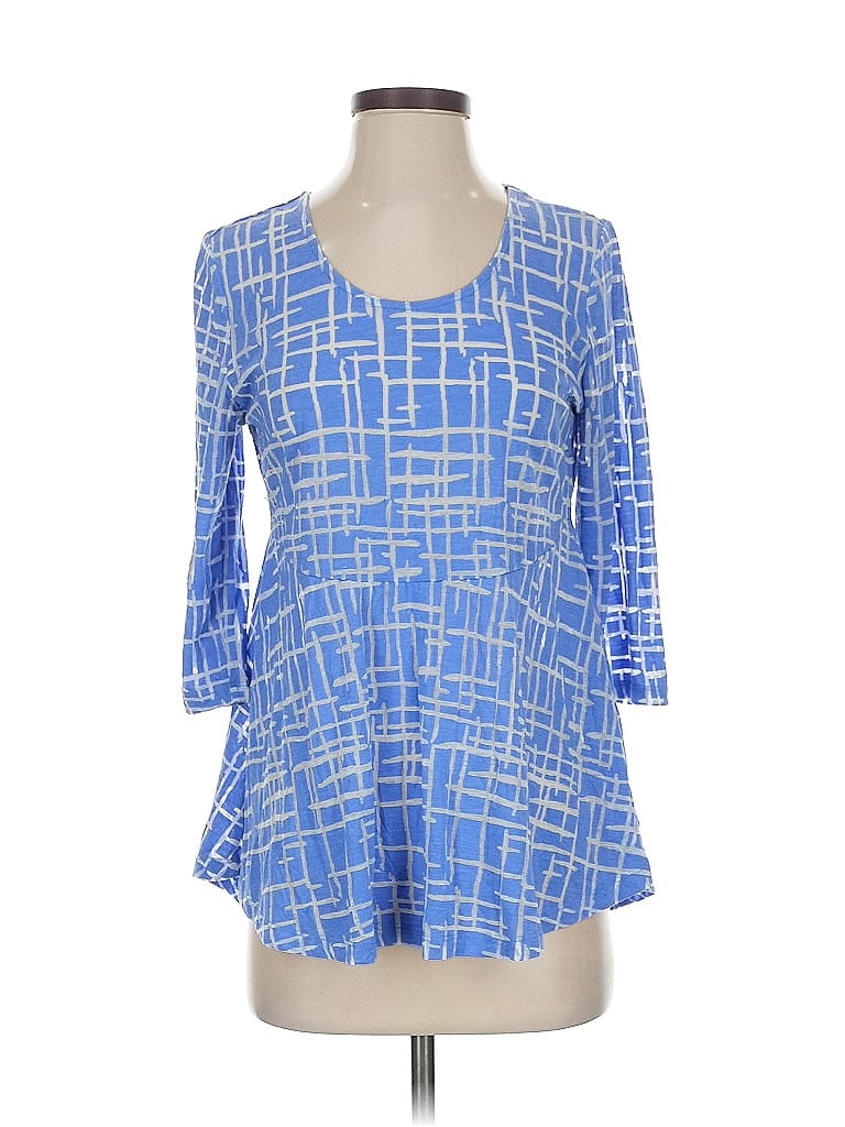 Click to view more detailed imagery on our partner's website Pre-owned Habitat 3/4 Sleeve Top Blue Square Neckline Tops