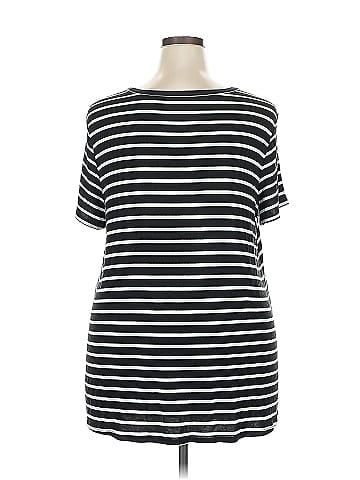 24/7 Maurices Short Sleeve T-Shirt (view 2)