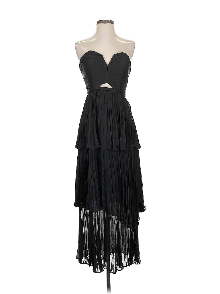 Click to view more detailed imagery on our partner's website Pre-owned Bcbgmaxazria Cocktail Dress In Black