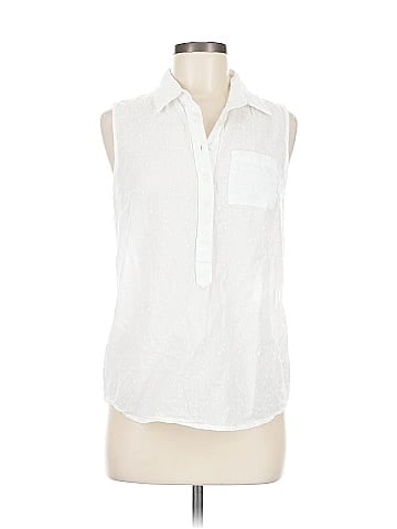 IZOD Sleeveless Button-Down Shirt (view 1)