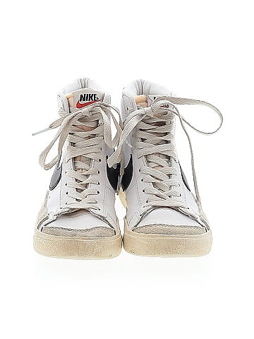 Nike Sneakers (view 2)