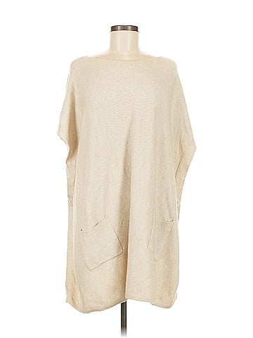 Lovestitch Poncho (view 1)