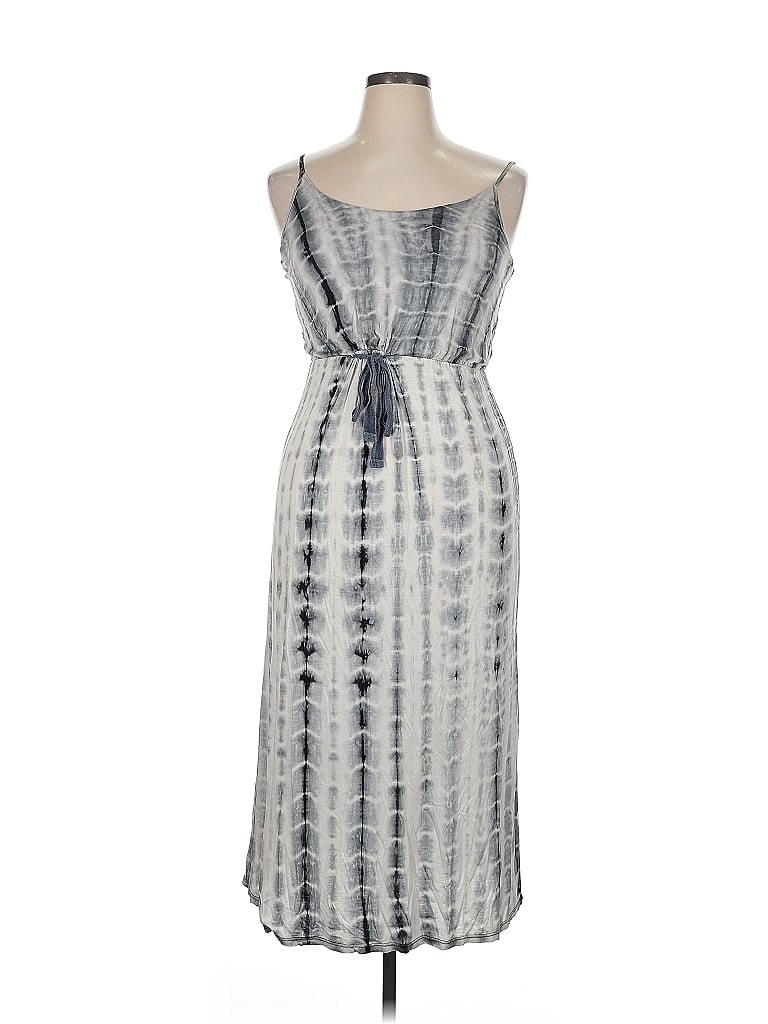 Click to view more detailed imagery on our partner's website Pre-owned Olivia Rae Casual Dress In Gray