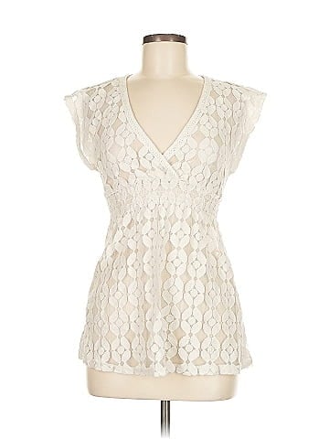 Eyeshadow Sleeveless Blouse (view 1)