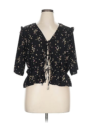 a.n.a. A New Approach 3/4 Sleeve Blouse (view 1)