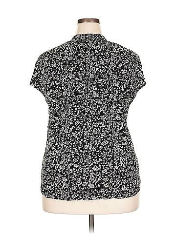 CeCe Short Sleeve Blouse (view 2)