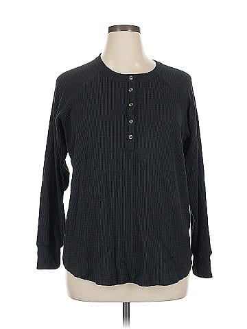 American Eagle Outfitters Pullover Sweater (view 1)