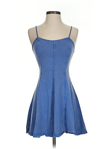 Urban Outfitters Casual Dress (view 1)