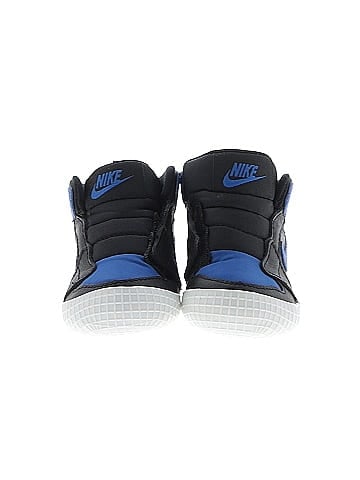 Nike Sneakers (view 2)