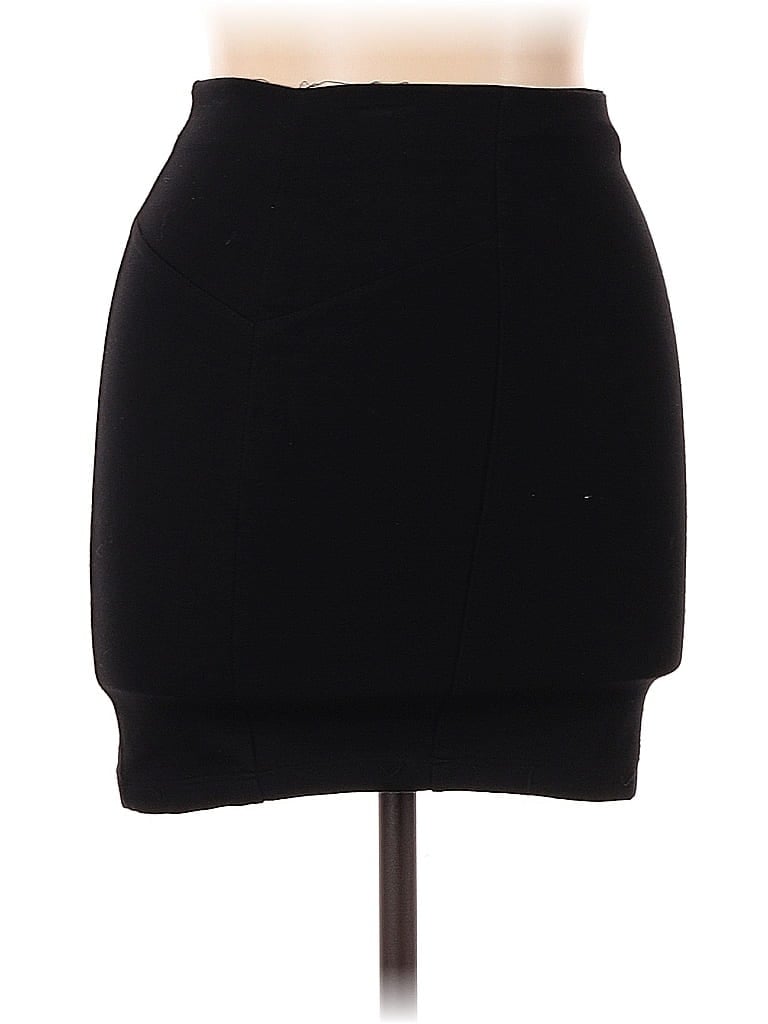 Pre-owned Pull & Bear Casual Skirt In Black