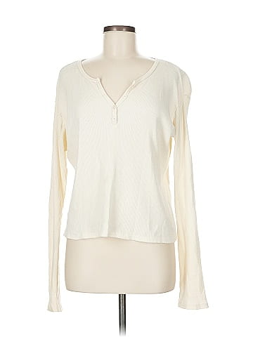 Brandy Melville Long Sleeve T-Shirt (view 1)