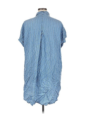 Jane and Delancey Short Sleeve Button-Down Shirt (view 2)
