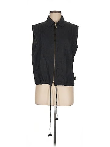 St. John Sport Vest (view 1)