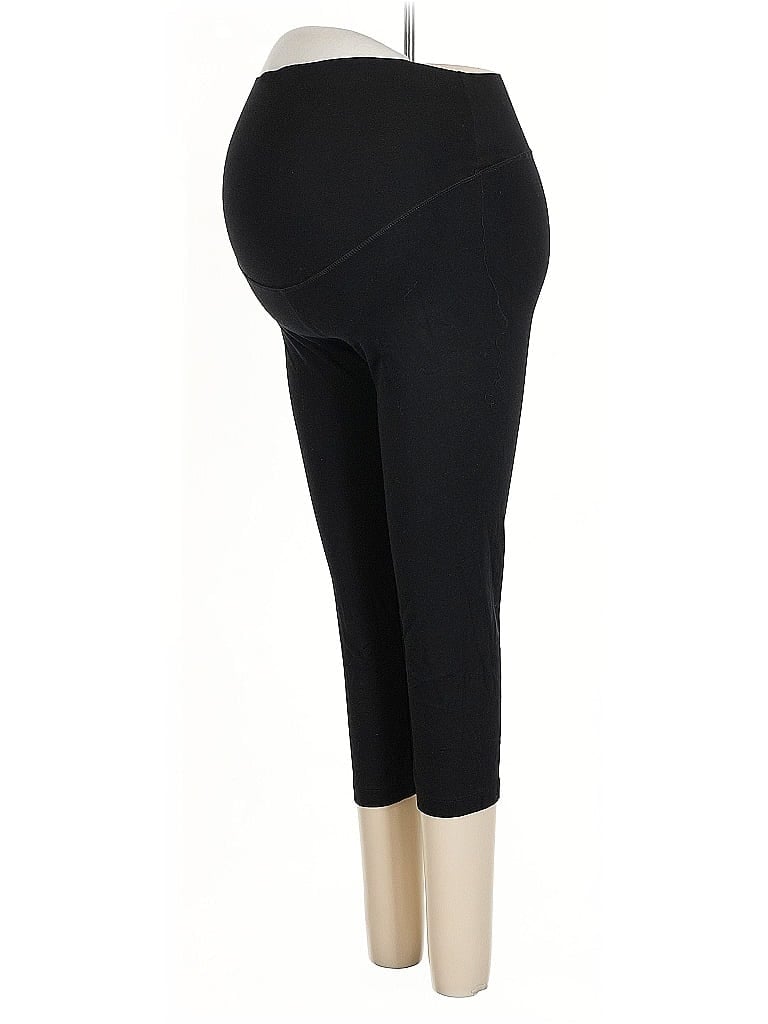 Click to view more detailed imagery on our partner's website Pre-owned Old Navy - Maternity Active Pants In Black