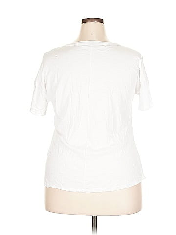 24/7 Maurices Short Sleeve T-Shirt (view 2)