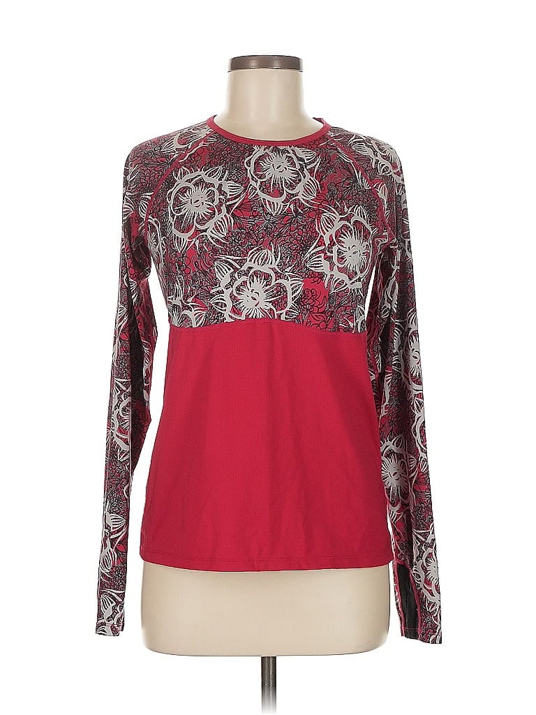 Click to view more detailed imagery on our partner's website Pre-owned Skirt Sports Long Sleeve T-shirt In Red