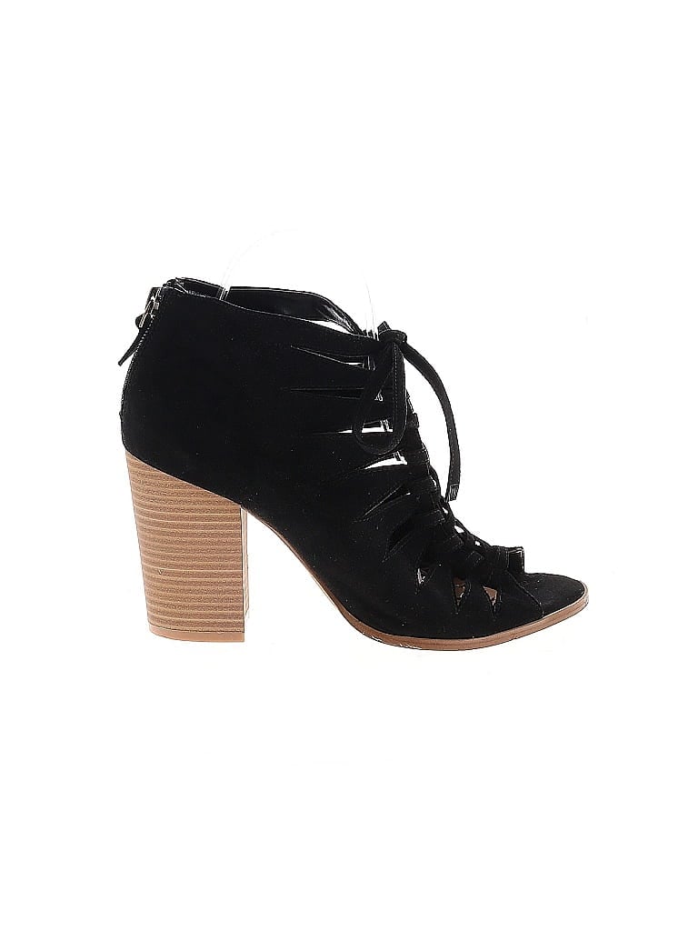 Click to view more detailed imagery on our partner's website Pre-owned Melrose And Market Heels In Black