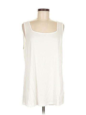 BLOOMCHIC Sleeveless T-Shirt (view 1)