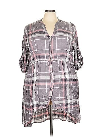 Torrid 3/4 Sleeve Button-Down Shirt (view 1)