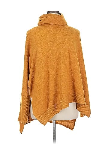 Zenana Poncho (view 1)