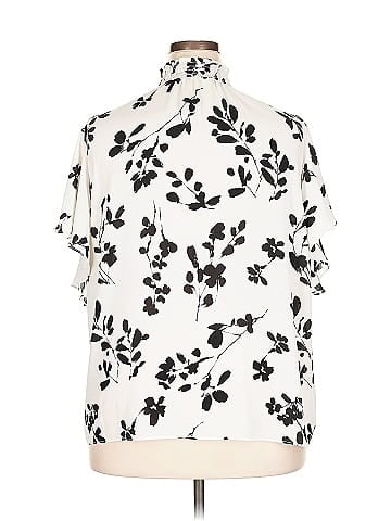 T Tahari Short Sleeve Blouse (view 2)