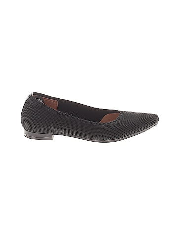 Vionic Flats (view 1)