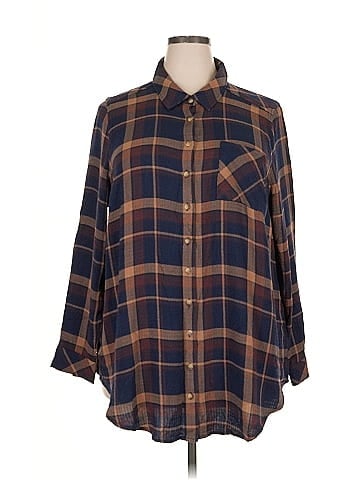 Torrid Long Sleeve Button-Down Shirt (view 1)