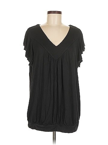 BLOOMCHIC Sleeveless T-Shirt (view 1)