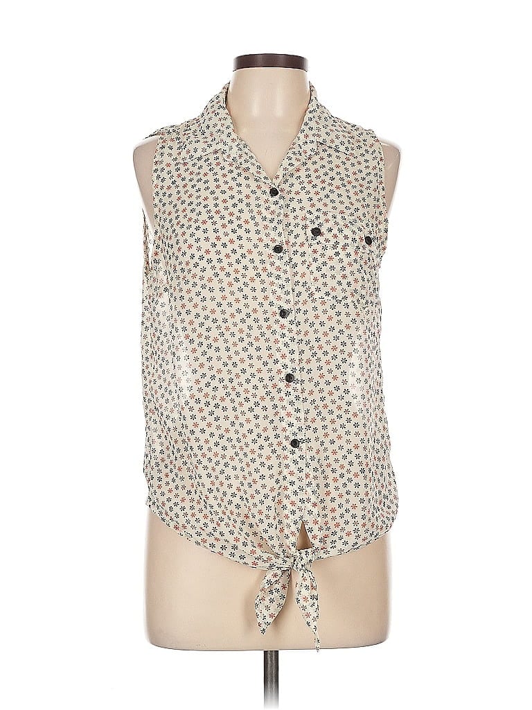 Click to view more detailed imagery on our partner's website Pre-owned Timing Sleeveless Blouse In White