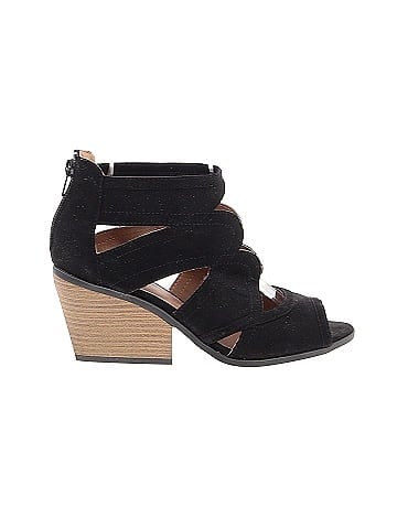 Qupid Wedges (view 1)