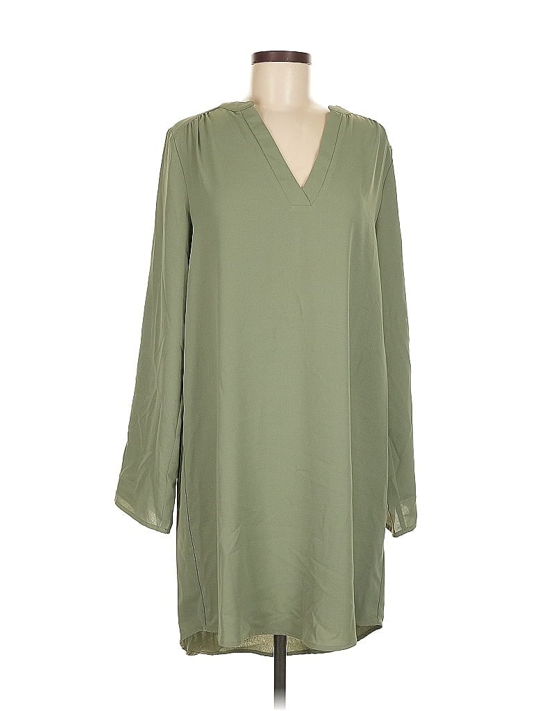 Click to view more detailed imagery on our partner's website Pre-owned Eesome Casual Dress In Green