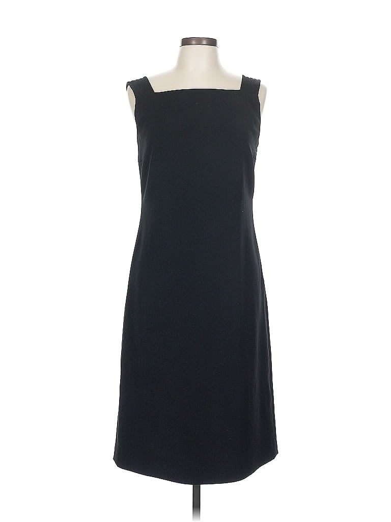 Click to view more detailed imagery on our partner's website Pre-owned Genny Casual Dress In Black
