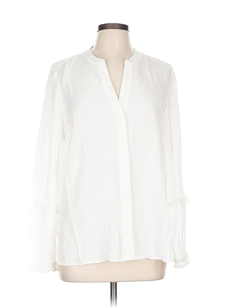 Click to view more detailed imagery on our partner's website Pre-owned Michael Michael Kors Long Sleeve Blouse In White