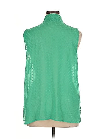Liz Claiborne Career Sleeveless Blouse (view 2)