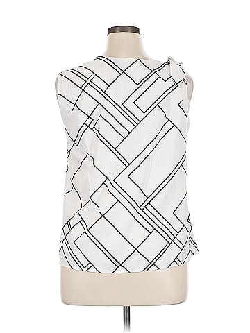 Unbranded Sleeveless Blouse (view 2)