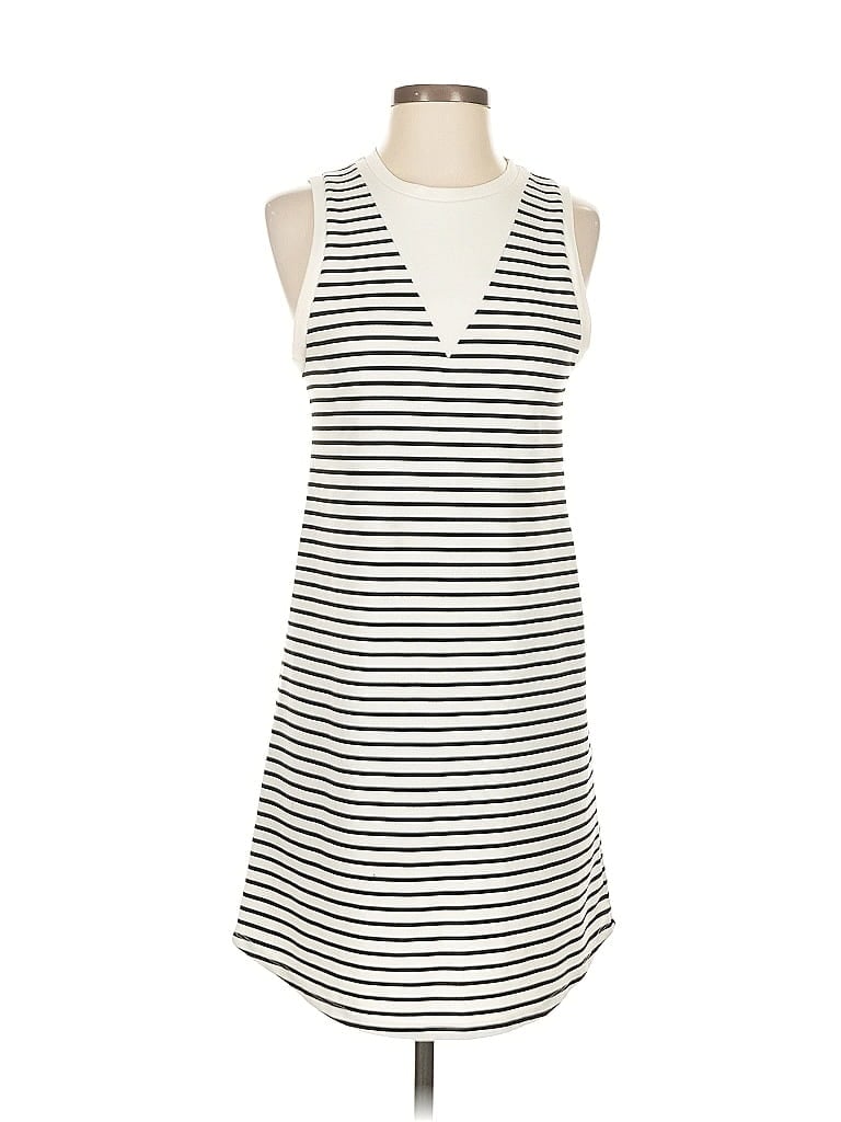 Pre-owned Trafaluc By Zara Casual Dress In White